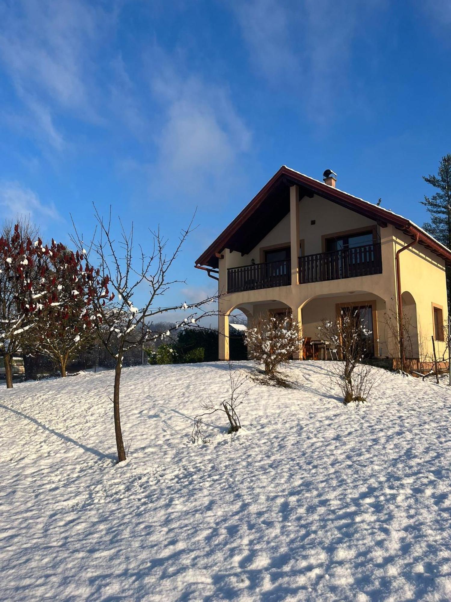 Holiday House And Apartments Vale Duga Resa Room photo